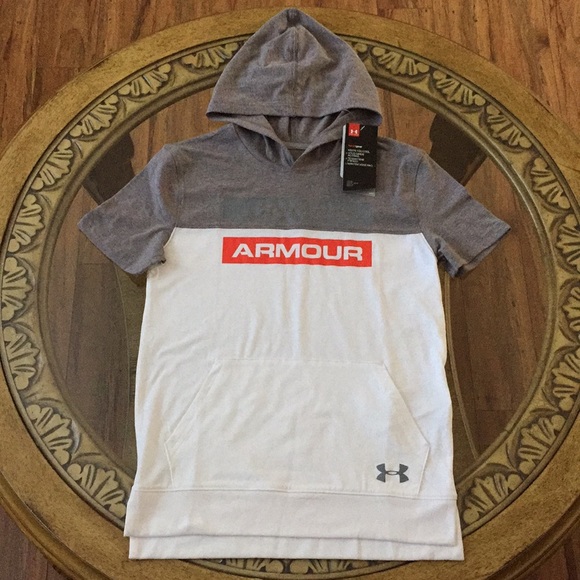 UNDER ARMOUR SPORTSTYLE (YM) BOYS SHORT SLEEVE H. - Picture 1 of 6